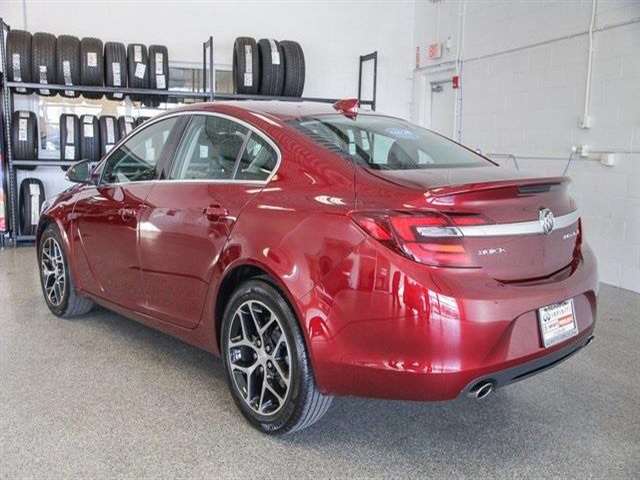 2017 Buick REGAL Sport Touring 4dr Sedan